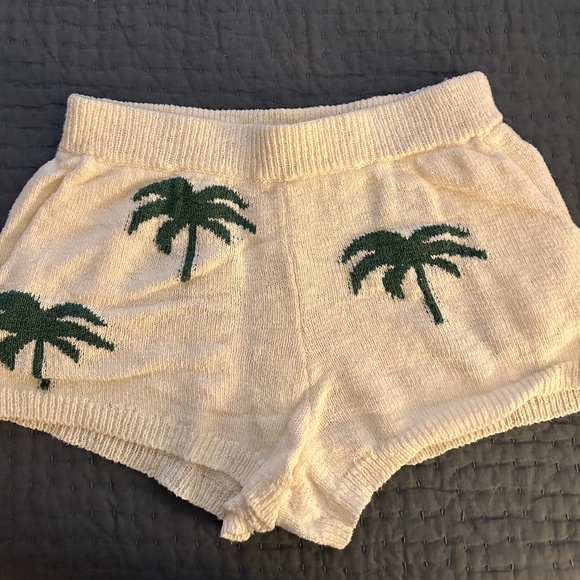 Show Me Your MUMU- Boardwalk Shorts Palm Tree Print - Picture 1 of 3